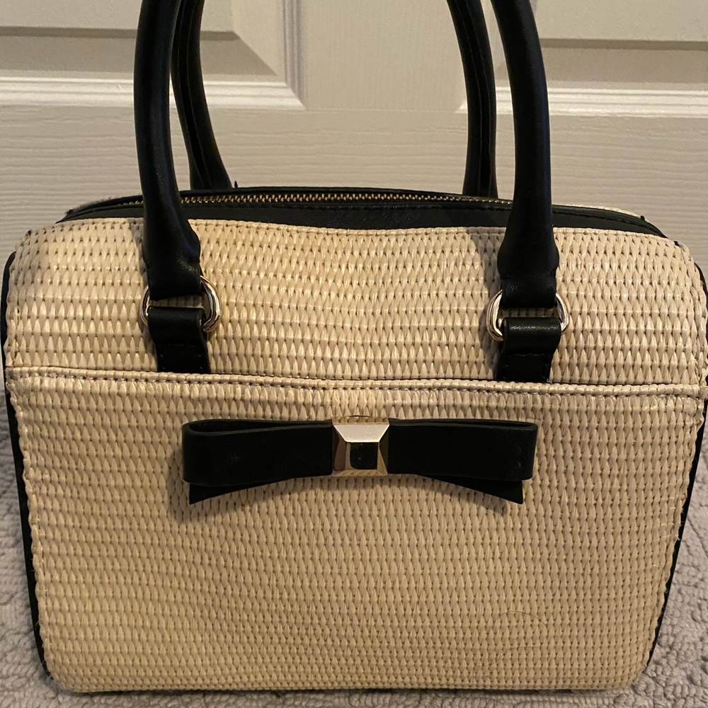 Handbag - Picture 2 of 6